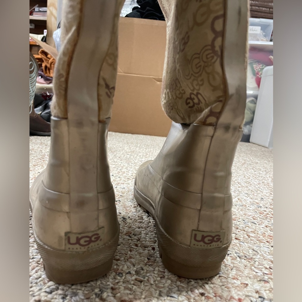 Ugg S/N 5700 Wallingford Gold Logo Rain Boots Tall Gem